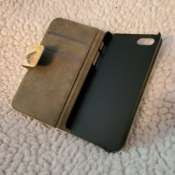 💕4 for $8💕iPhone 5se wallet case NWOT - Picture 2 of 3